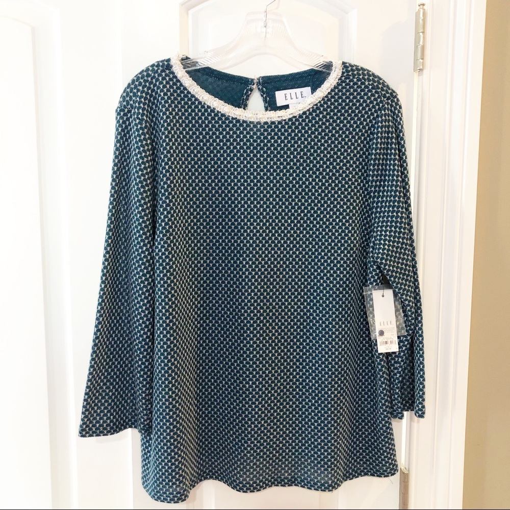 Vintage Style Crochet Pearl Collar Teal White Top
